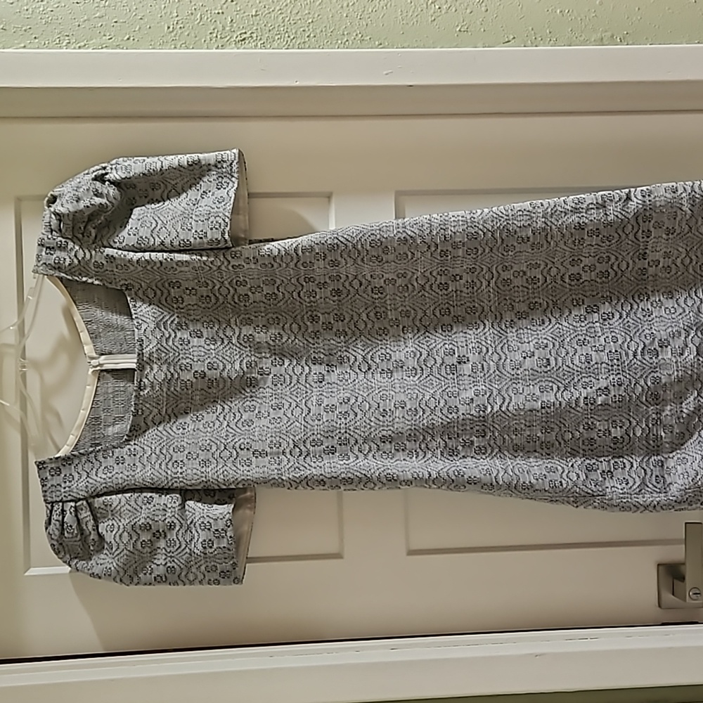 Filipina dress